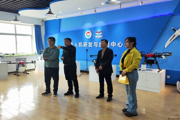 北航王寶會(huì)教授蒞臨河北智飛農(nóng)業(yè)指導(dǎo) 賦能農(nóng)業(yè)科技高質(zhì)量發(fā)展